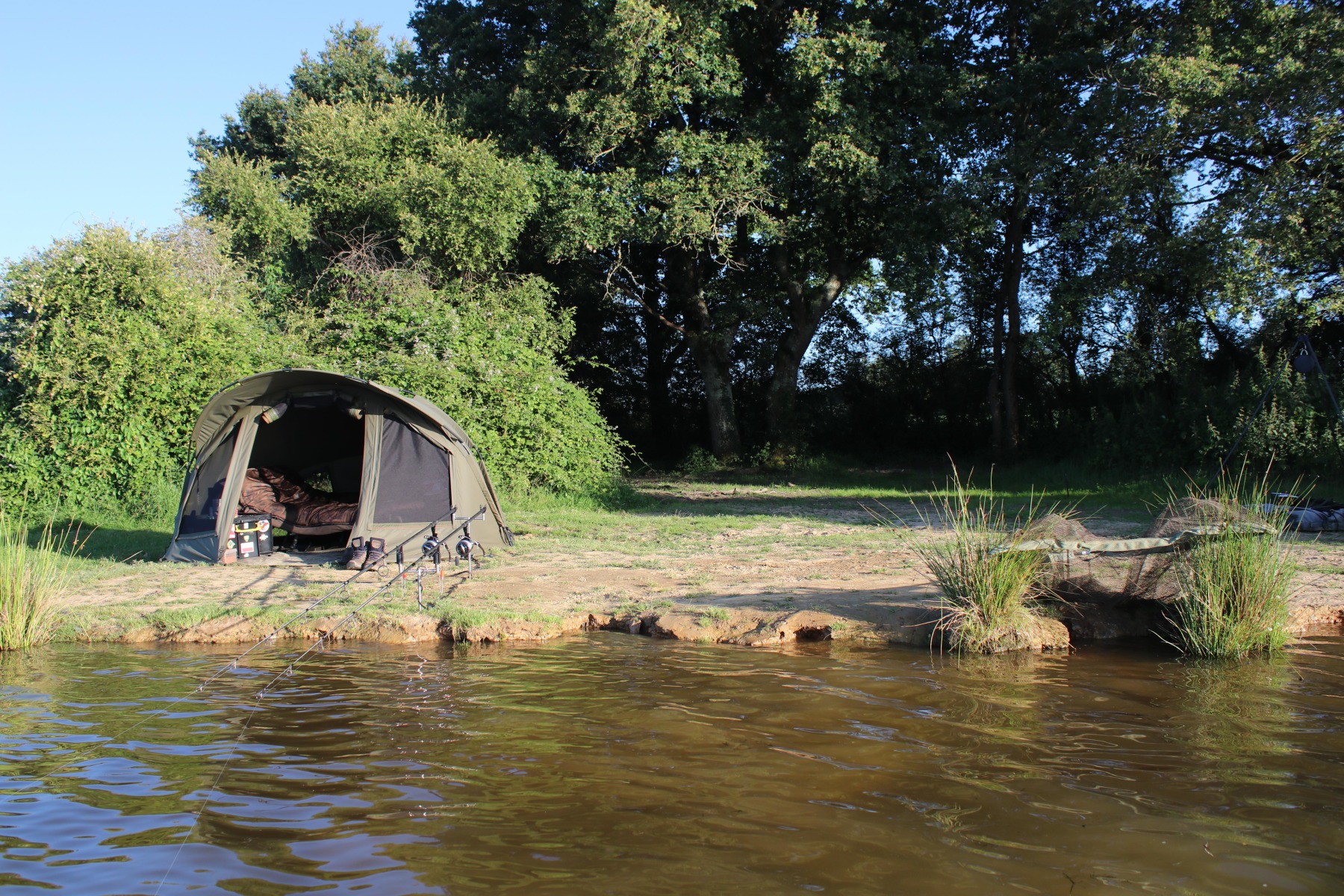 Carp fishing in The Netherlands with Dan Cleary!